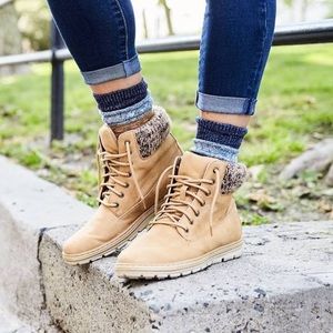 Cliffs by White Mountain Women’s Ankle Boot Size 7